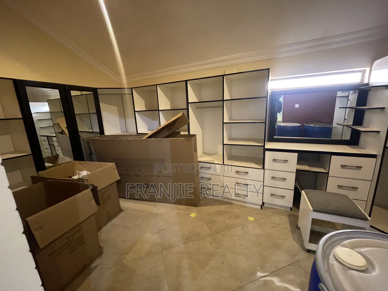 4bdrm House in Franjie Realty, North Ridge for rent