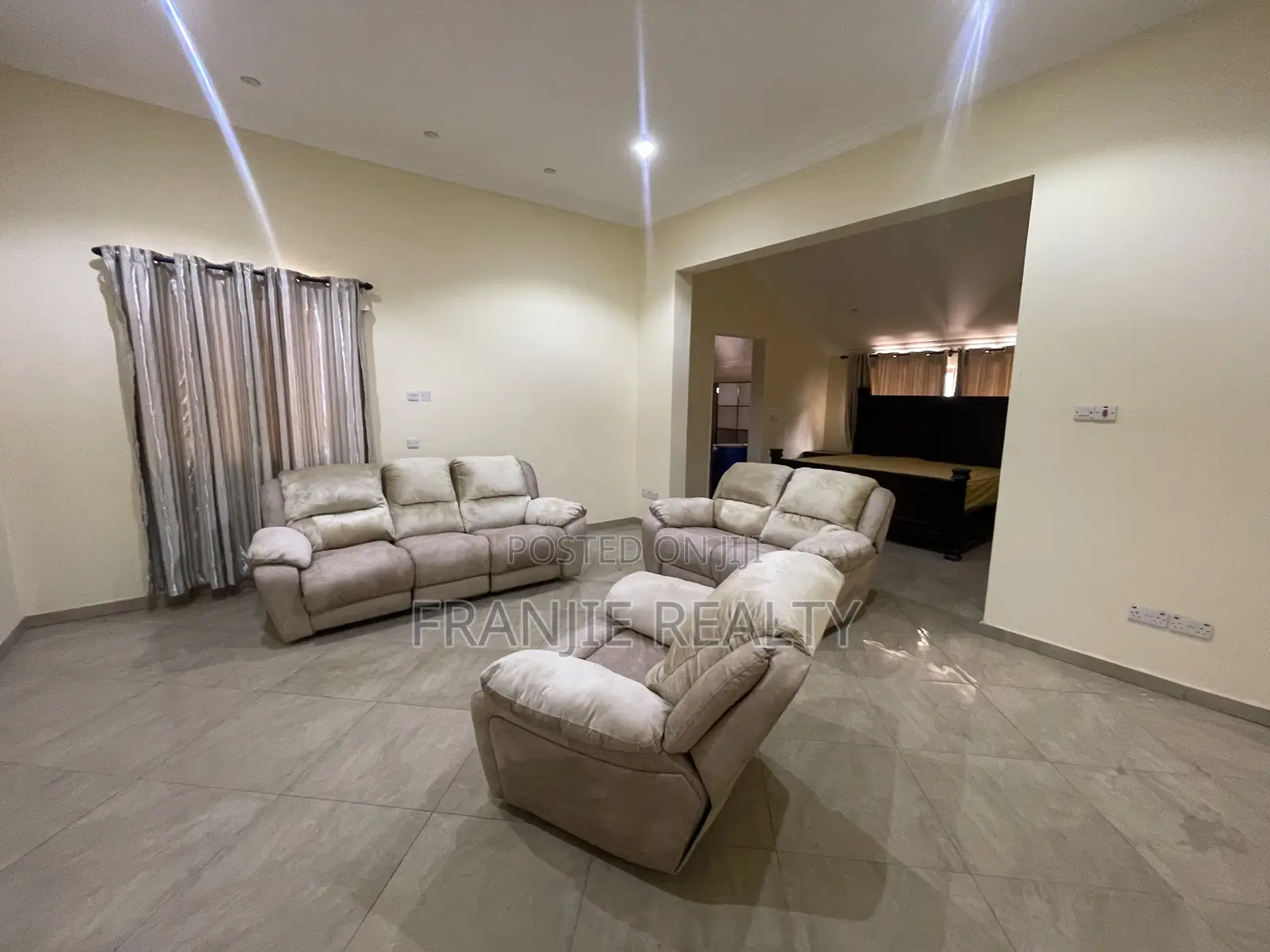 4bdrm House in Franjie Realty, North Ridge for rent