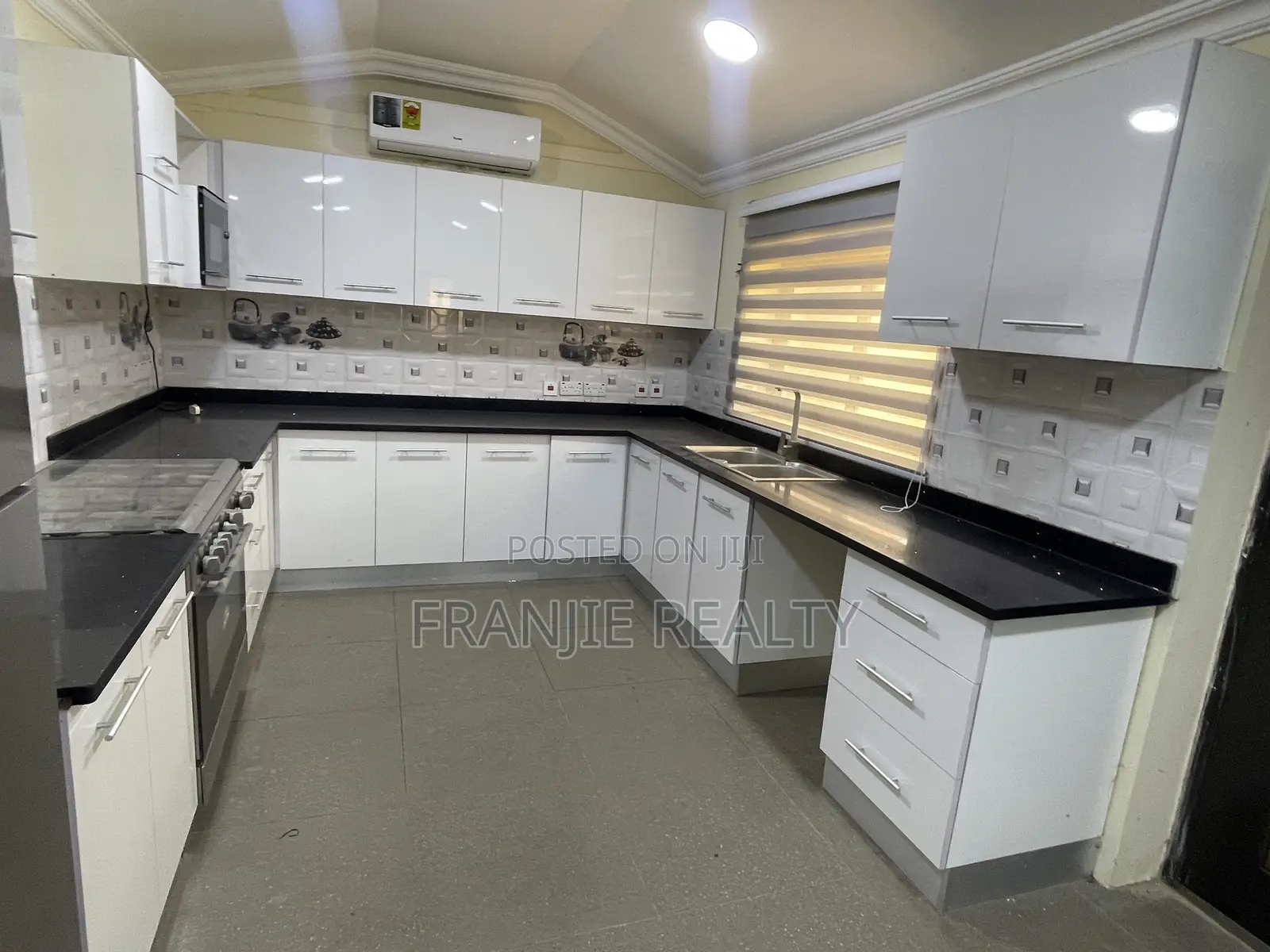 4bdrm House in Franjie Realty, North Ridge for rent