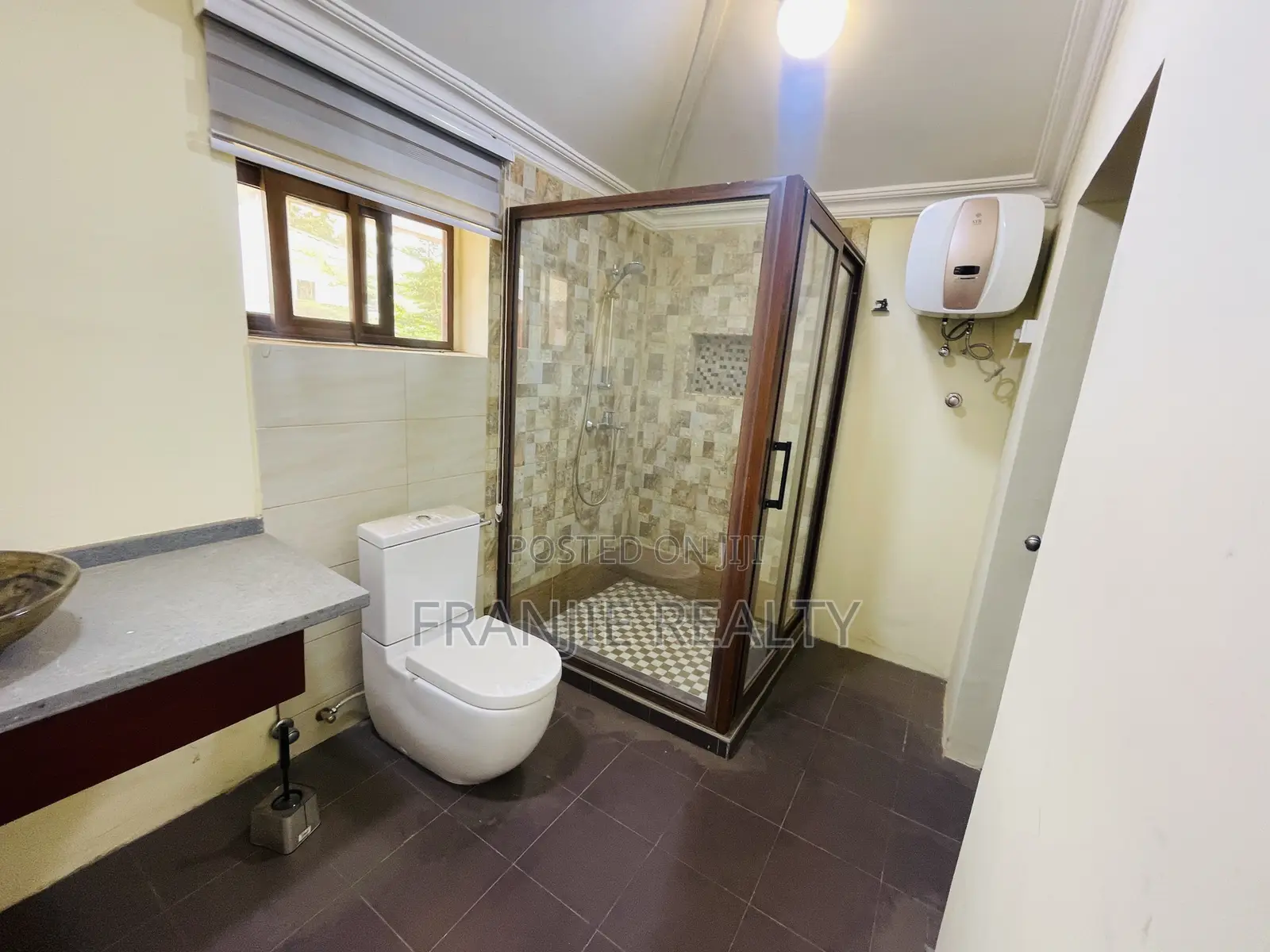 4bdrm House in Franjie Realty, North Ridge for rent