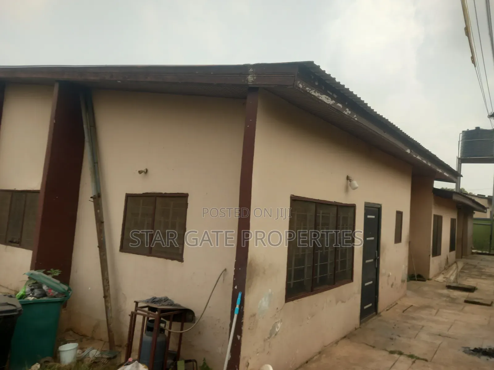 4bdrm House in Fawoade, Kumasi Metropolitan for sale