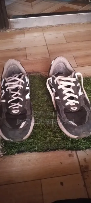 New Balance Sneaker