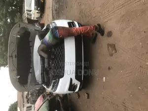Auto Electrician for Range Rover Specialist