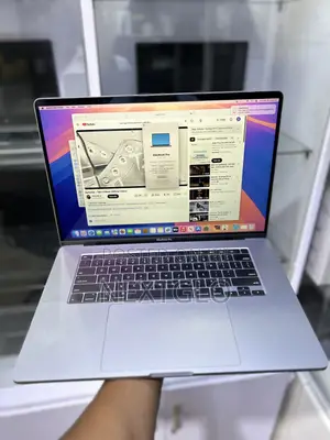 Laptop Apple MacBook Pro 32GB Intel Core i9 SSD 1T