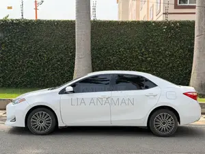 Toyota Corolla LE (1.8L 4cyl 2A) 2019 White