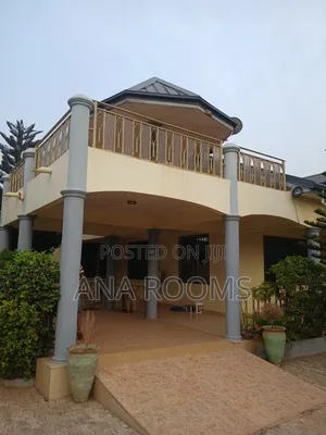6bdrm House in Community 25, Tema Metropolitan for rent