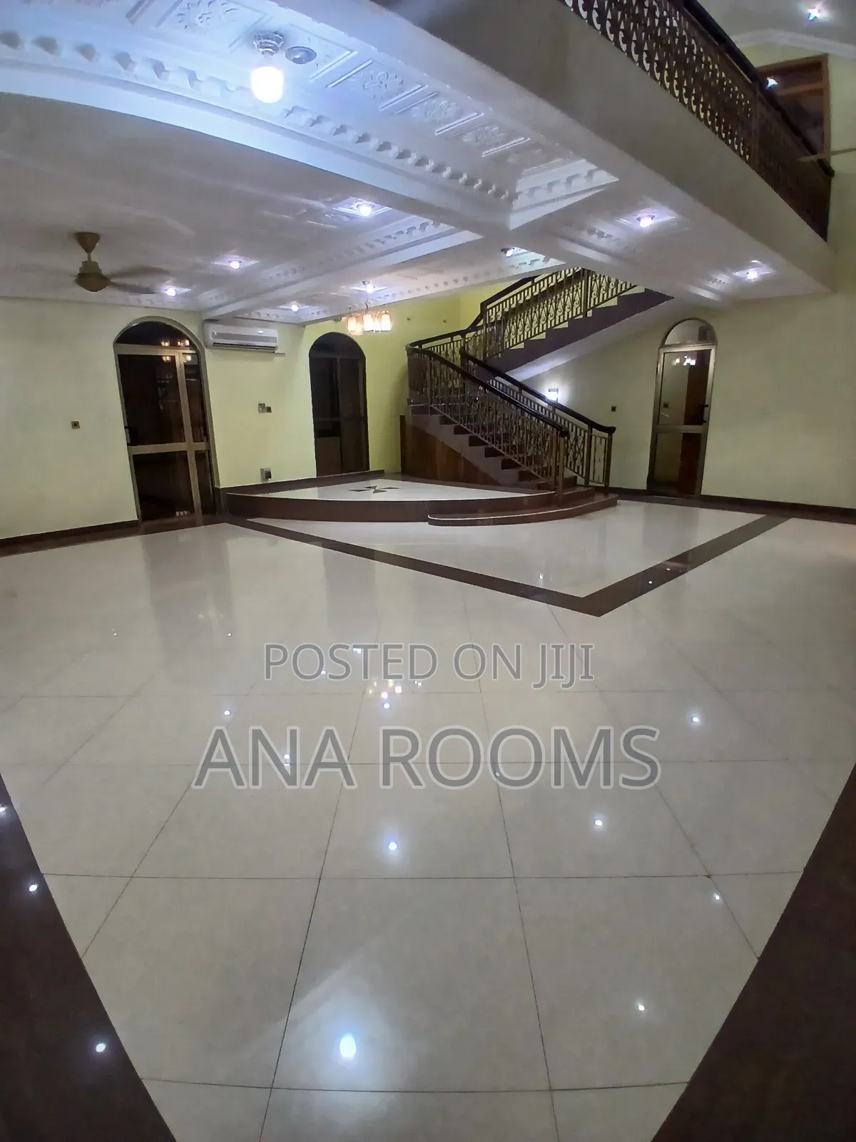 6bdrm House in Community 25, Tema Metropolitan for rent
