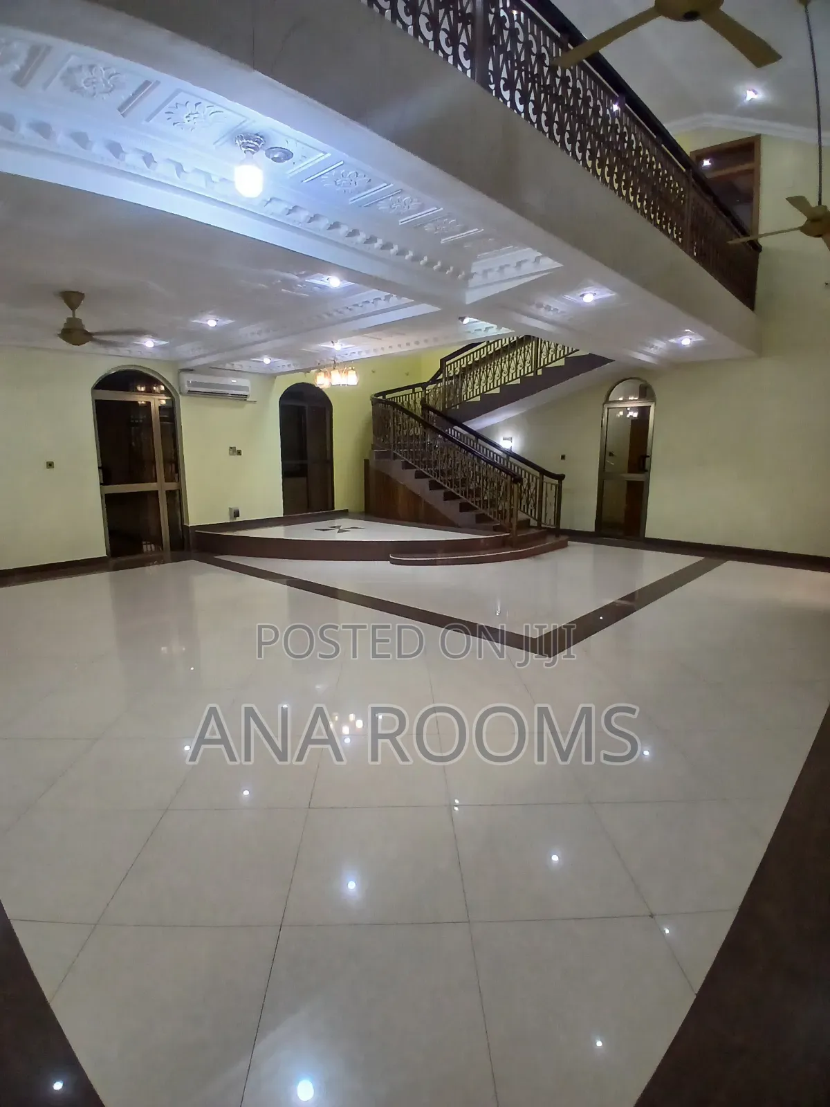 6bdrm House in Community 25, Tema Metropolitan for rent
