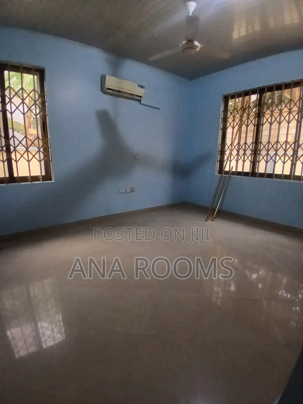 6bdrm House in Community 25, Tema Metropolitan for rent