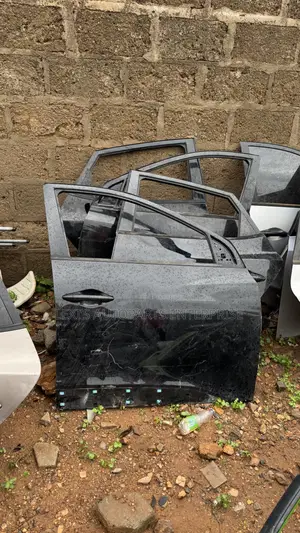 Hyundai Tucson 2012,2013,2014,2015 Doors Set Available