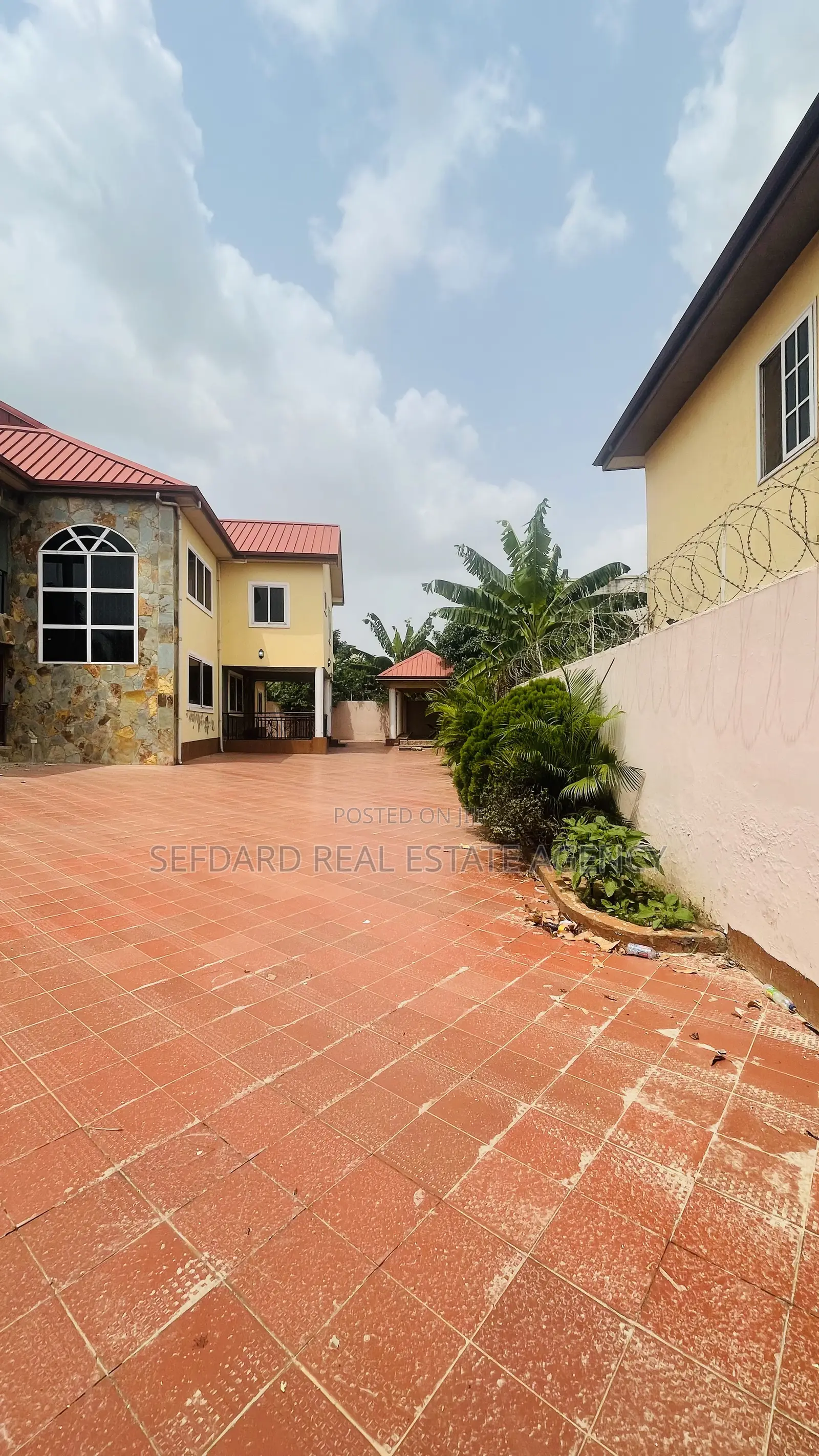 5bdrm House in Oyarifa for rent