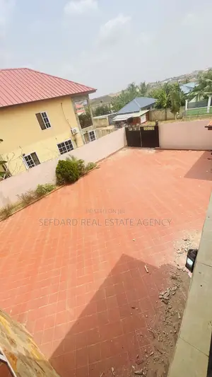 5bdrm House in Oyarifa for rent