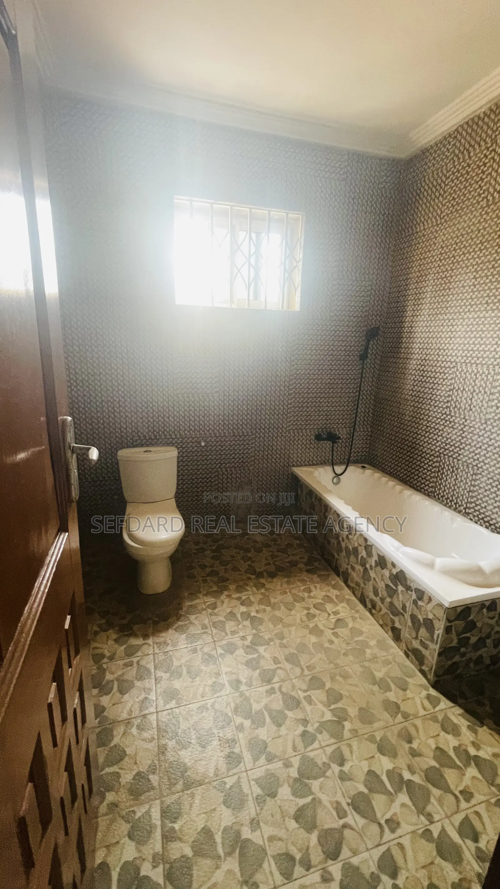 5bdrm House in Oyarifa for rent