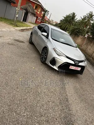 Toyota Corolla SE (1.8L 4cyl 2A) 2019 Silver