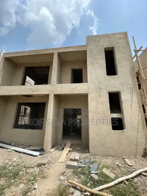 4bdrm House in Achimota Mile 7 for sale