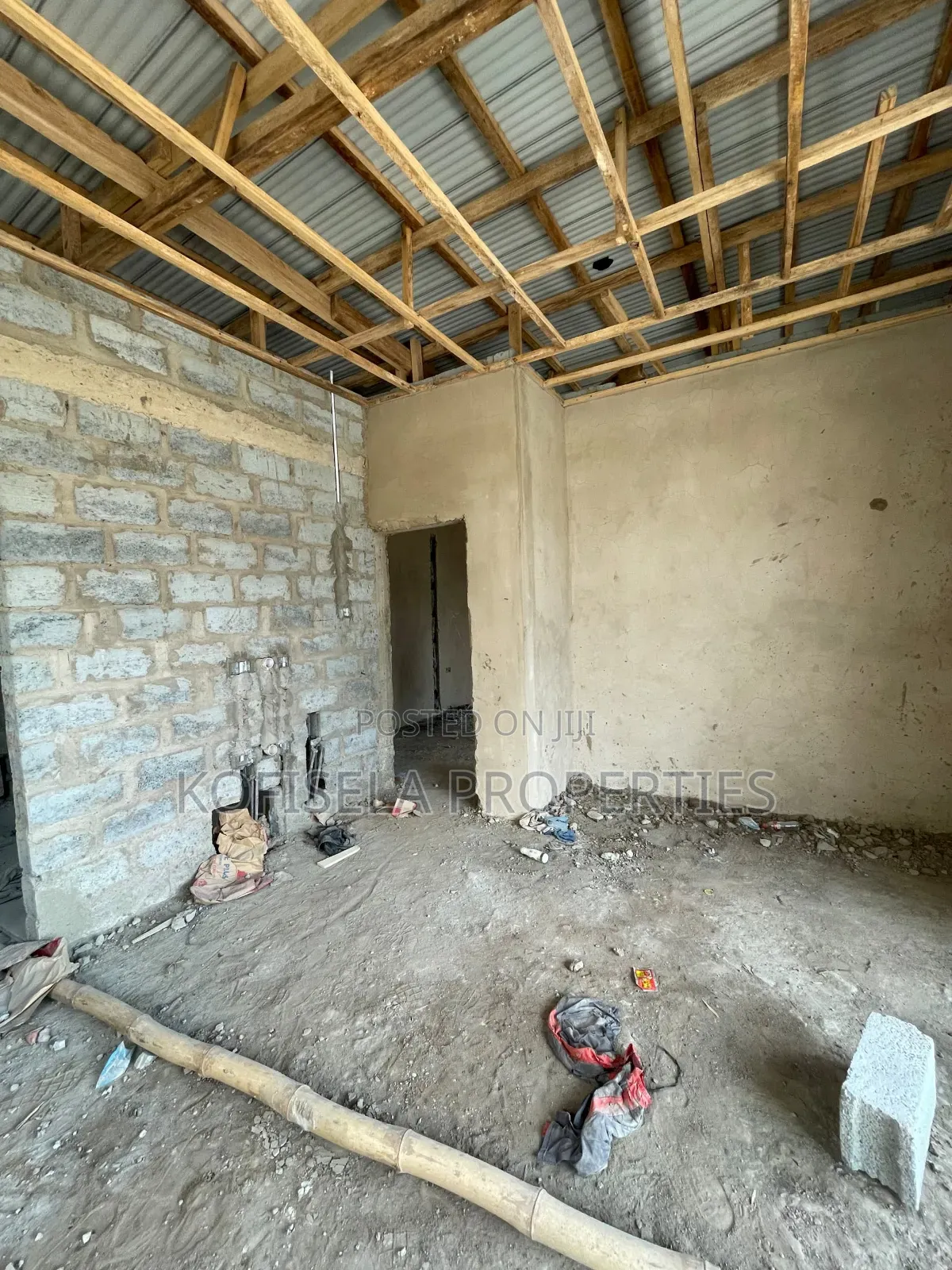 4bdrm House in Achimota Mile 7 for sale