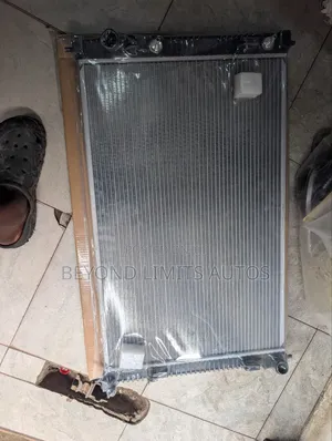 Mitsubishi Outlander 2021,2022,2023,2024,2025 Radiator / Water Tank