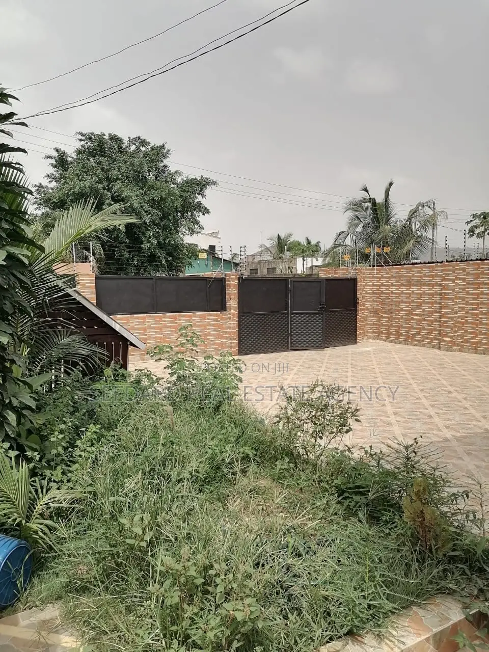 4bdrm House in Amasaman for sale
