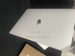 Laptop Apple MacBook 2020 8GB Intel Core i5 SSD 256GB
