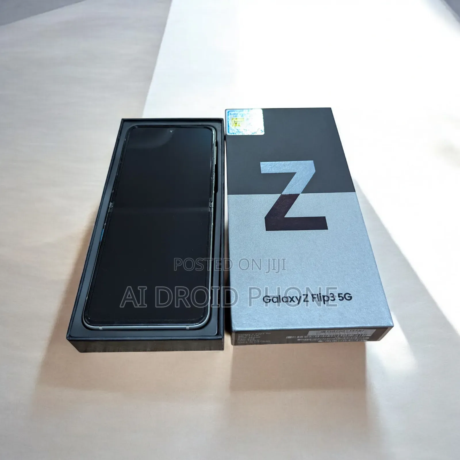 New Samsung Galaxy Z Flip 3 256 GB Black