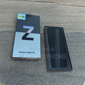 New Samsung Galaxy Z Flip 3 256 GB Gold