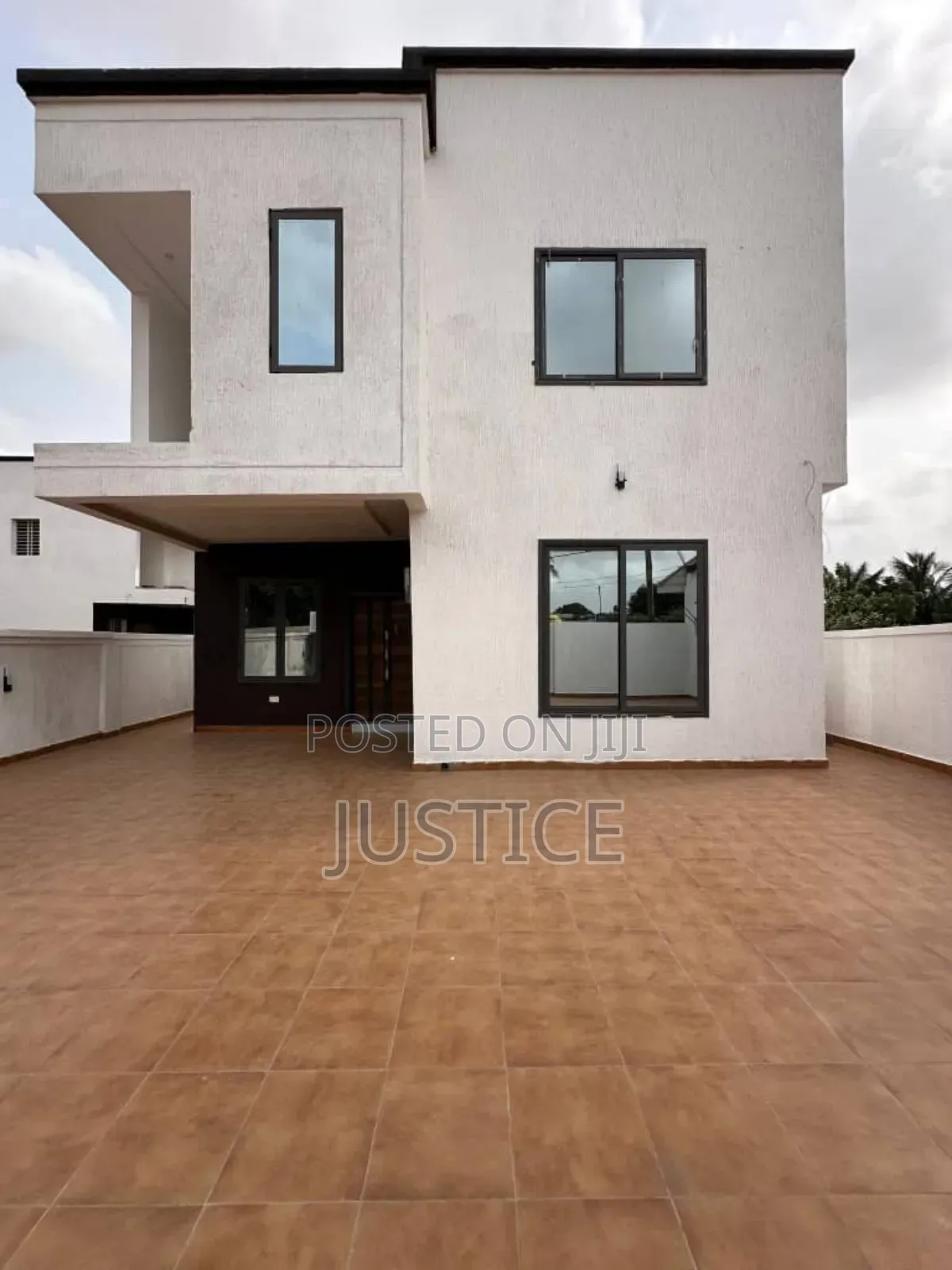 3bdrm House in Ashaley Botwe, Nmai-Dzorn for sale
