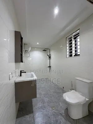3bdrm House in Ashaley Botwe, Nmai-Dzorn for sale
