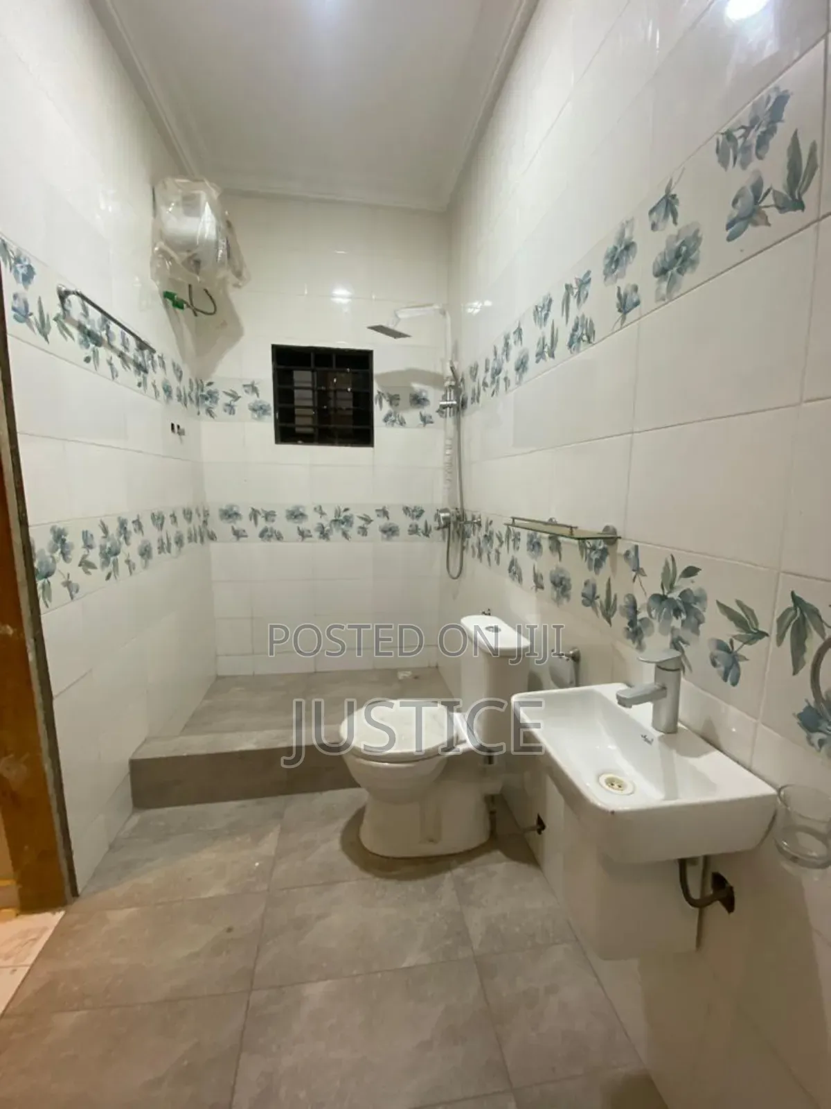 4bdrm House in East Legon for sale