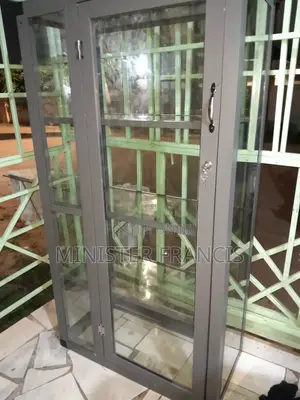 Showcase Glass