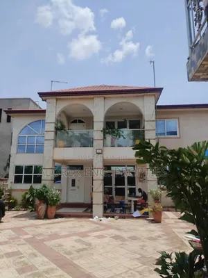 9bdrm House in Commandos $270,000, Adenta for sale