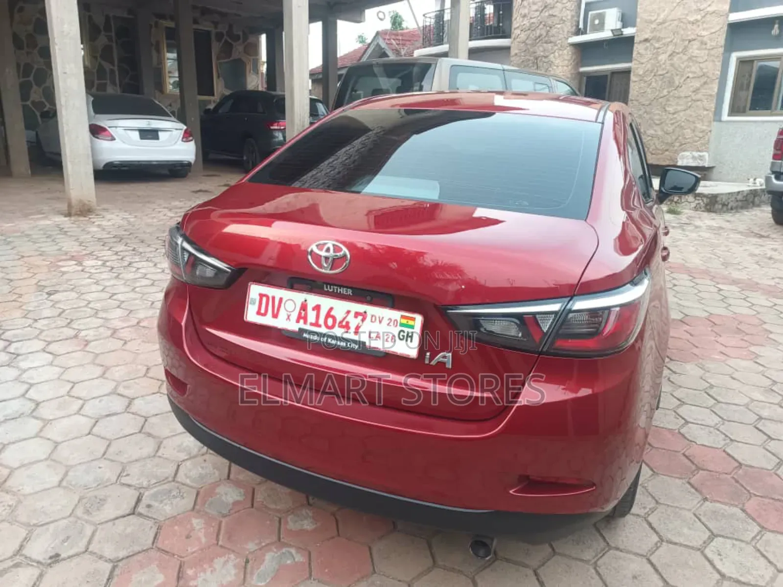 Toyota Yaris iA 1.5 FWD 2017 Red