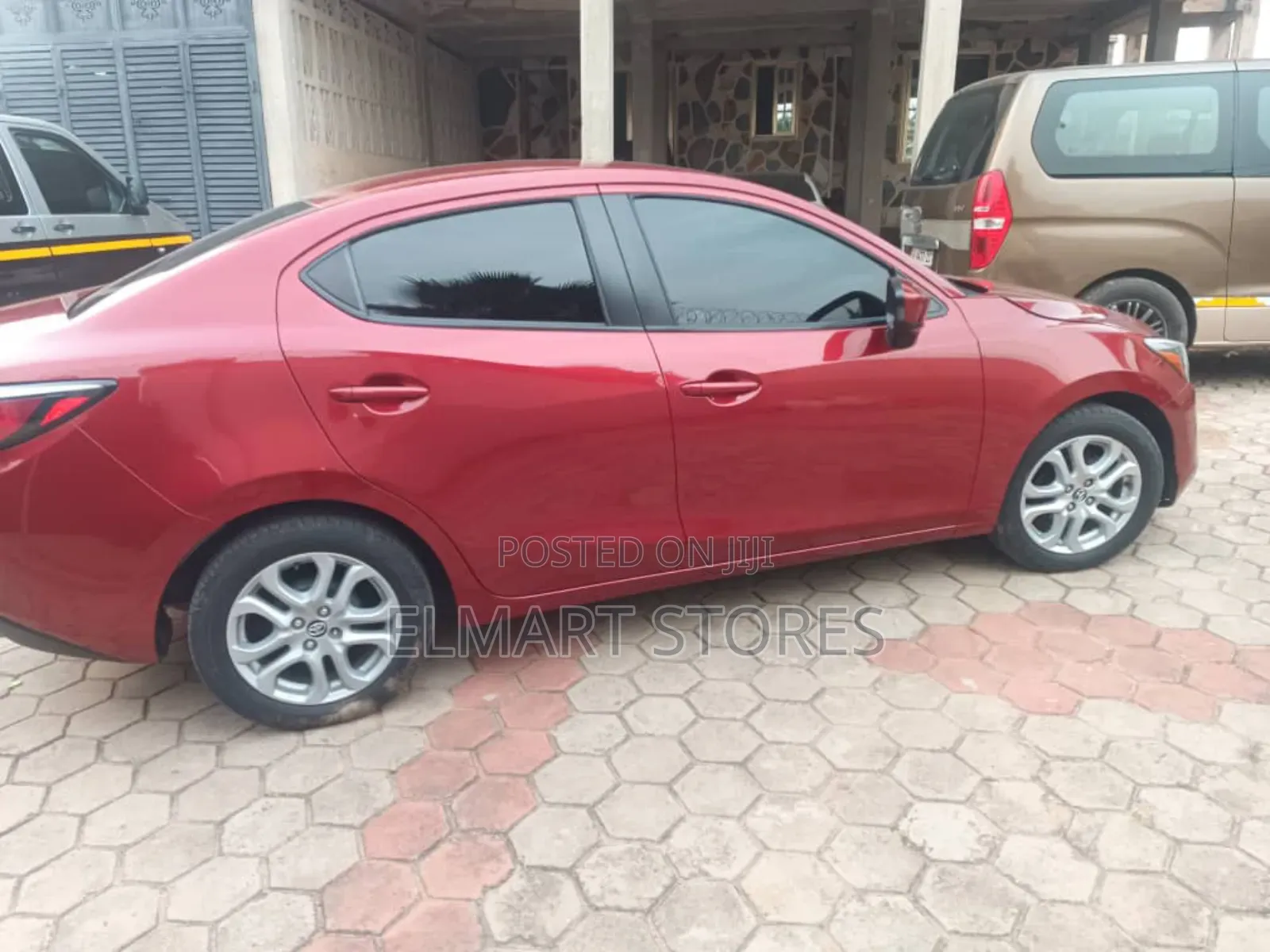 Toyota Yaris iA 1.5 FWD 2017 Red