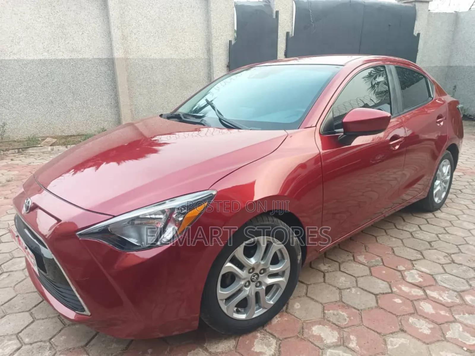 Toyota Yaris iA 1.5 FWD 2017 Red