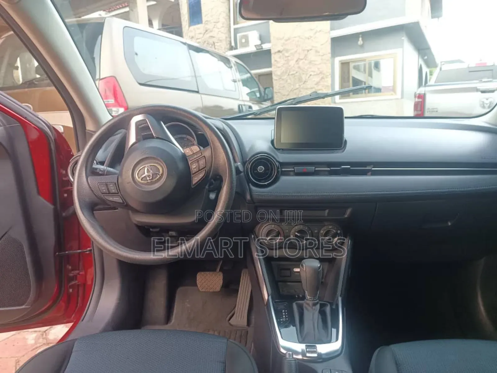 Toyota Yaris iA 1.5 FWD 2017 Red
