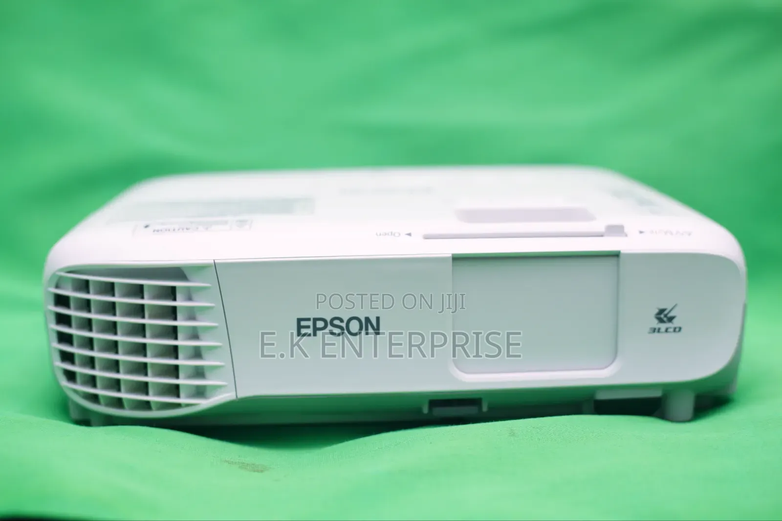 Epson Powerlite 108 Projector for Rent. Very Bright and Strong.