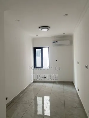 4bdrm Townhouse / Terrace in East Legon, American House for rent
