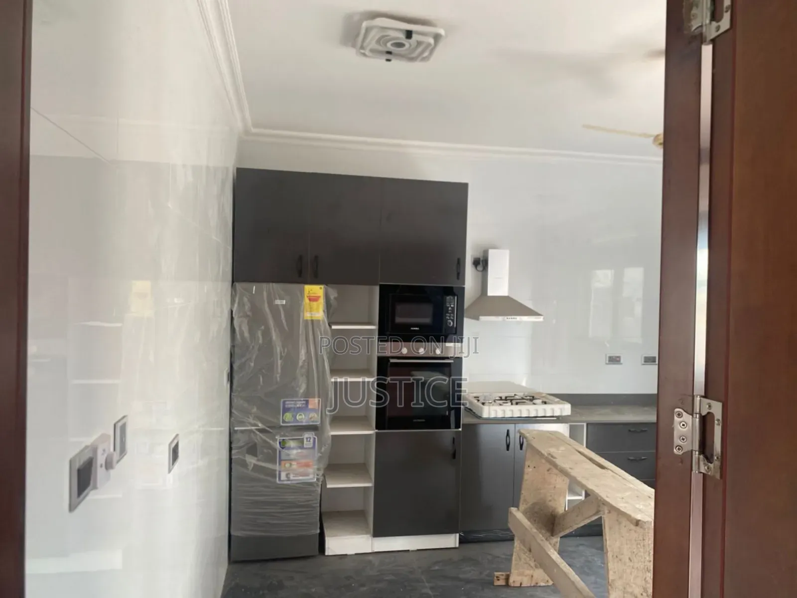 4bdrm Townhouse / Terrace in East Legon, American House for rent