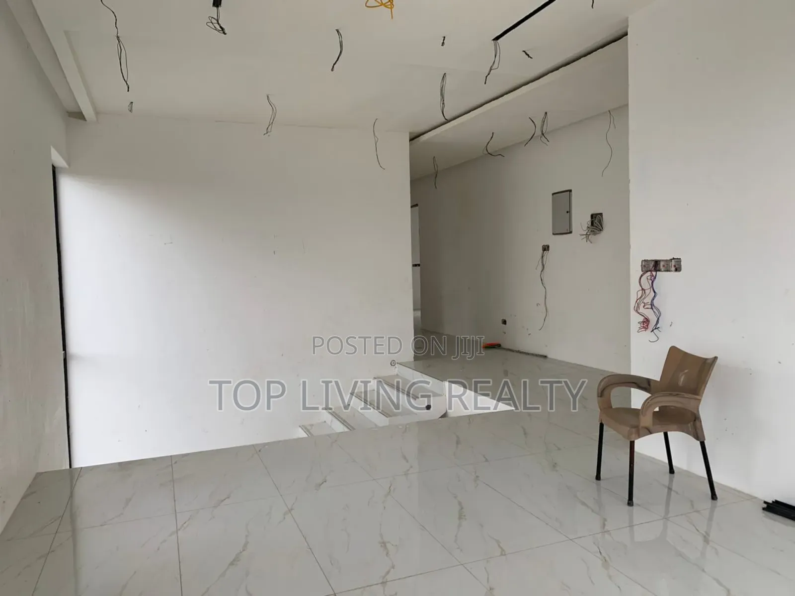 4bdrm Townhouse/Terrace in Mempeasem, East Legon for sale