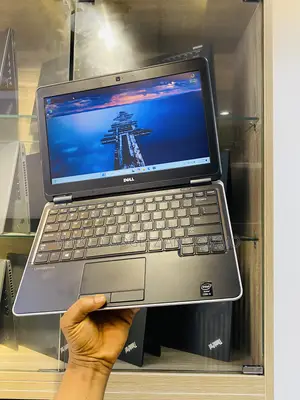 Laptop Dell Latitude E7240 8GB Intel Core i5 SSD 256GB