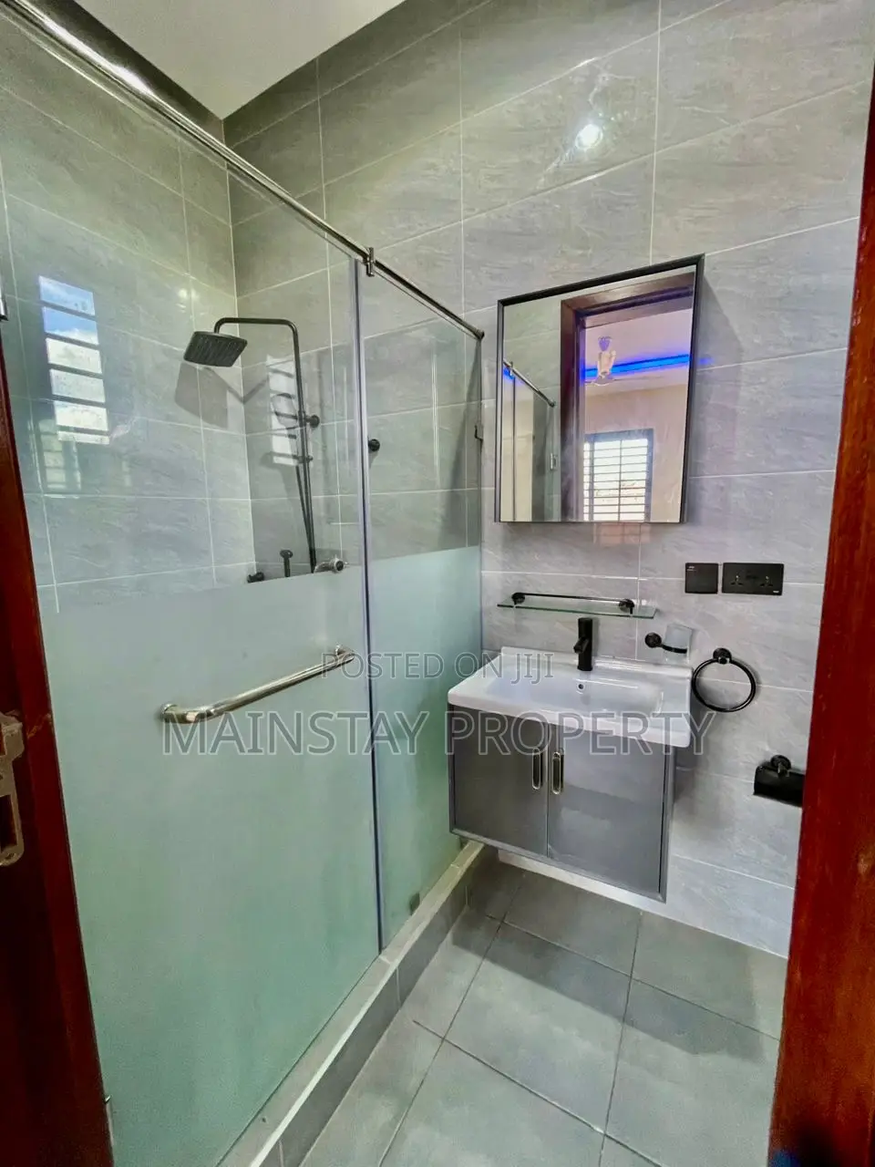 4bdrm House in Mainstay Estates, Old Ashomang for sale
