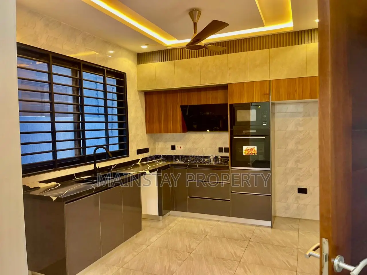 4bdrm House in Mainstay Estates, Old Ashomang for sale