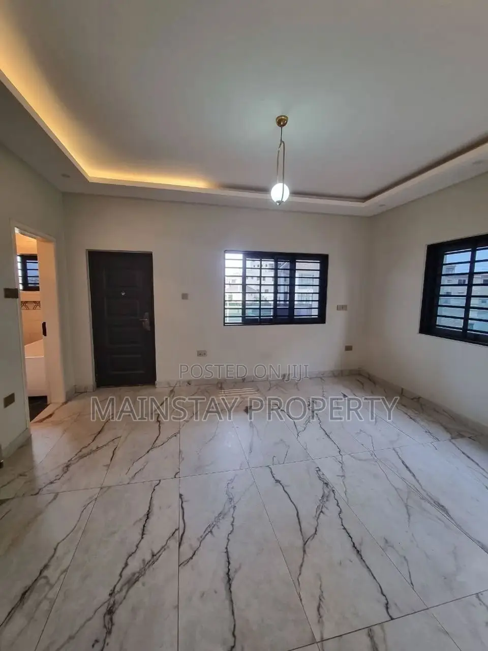4bdrm House in Lake Side Estate for sale