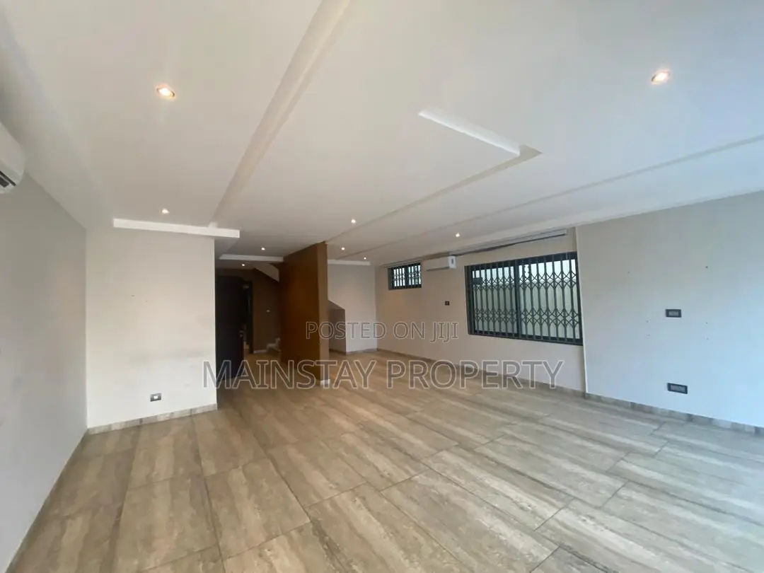 4bdrm House in East Legon for rent