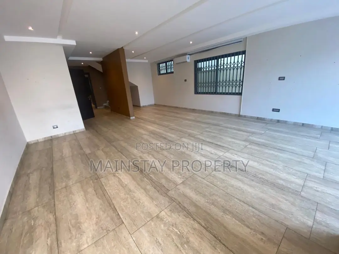 4bdrm House in East Legon for rent