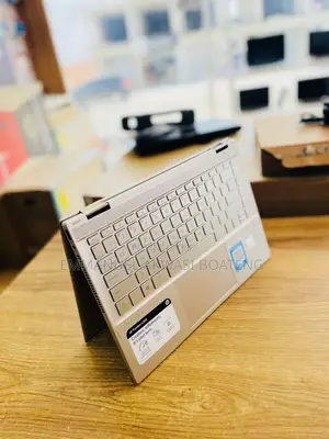 New Laptop HP Pavilion 14 8GB Intel Core i5 SSD 256GB