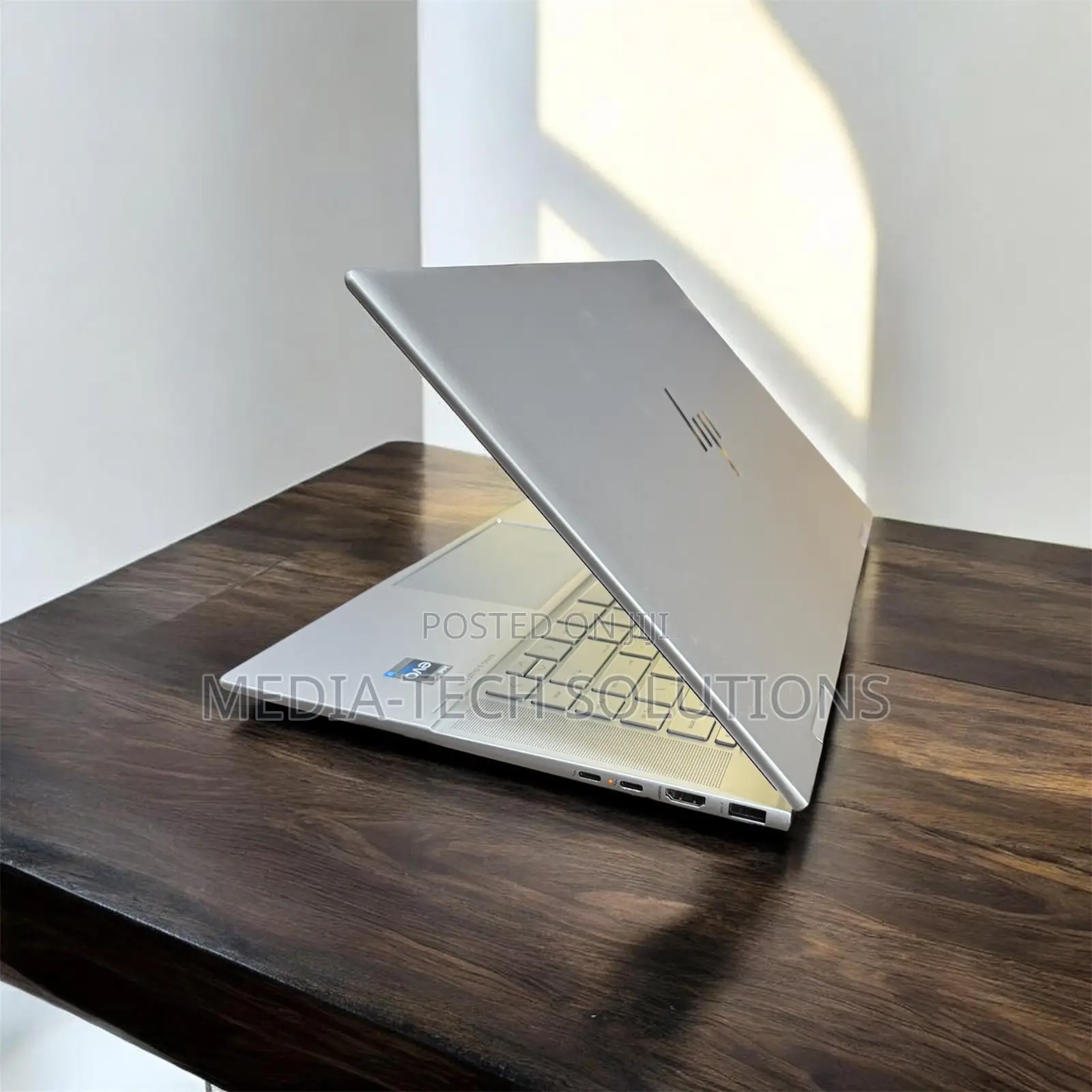 Laptop HP Envy X360 16GB Intel SSD 512GB