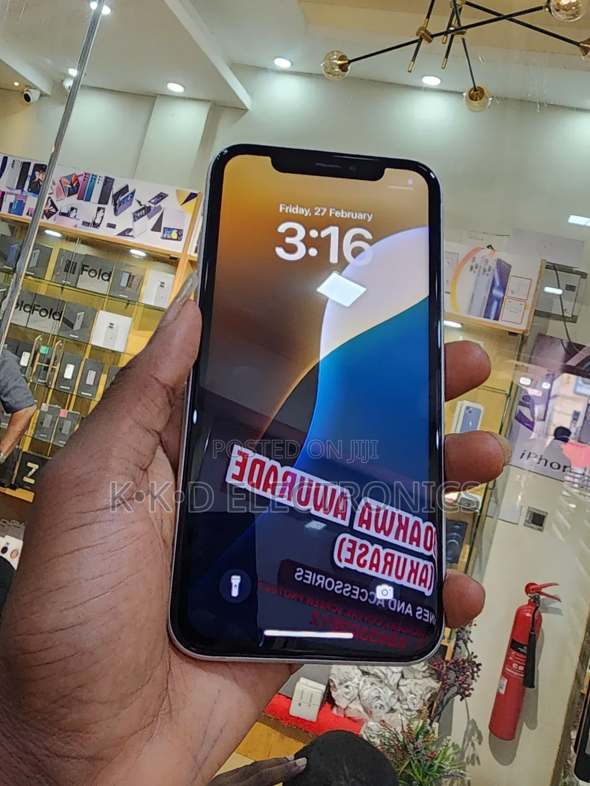 Apple iPhone XR 64 GB White