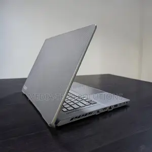 Laptop Asus ROG Zephyrus M16 GU603HR 24GB Intel Core i9 SSD 4T