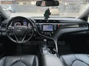 Toyota Camry 2020 White