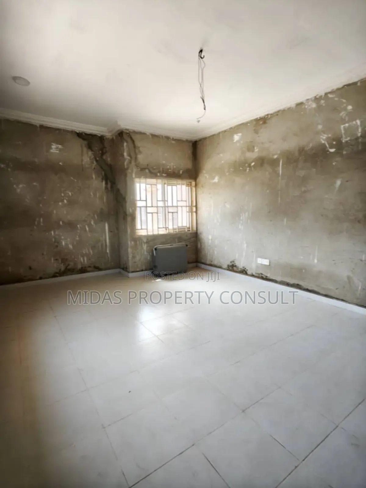3bdrm House in Comm 25, Tema Metropolitan for sale
